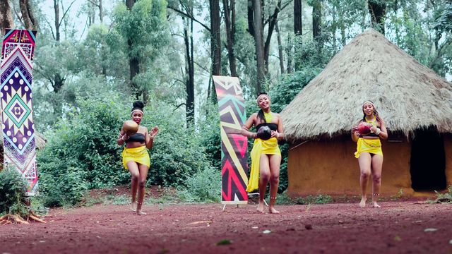 Dancers filmed at a homestead for the Ndikuinuka music video